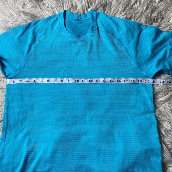 Lululemon Shirt Mens AQUA BLUE Athletic Training Workout Eat Drink Sweat Repeat - Picture 3 of 6